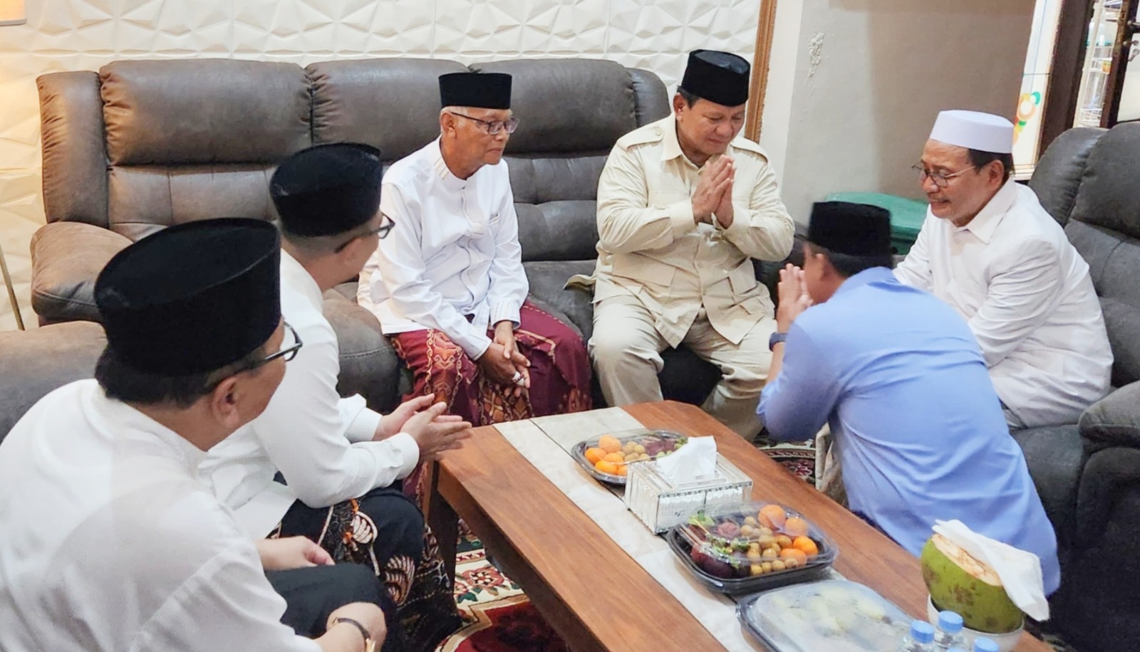 Prabowo Menyindir Politikus Korup: Kritik Korupsi, Tapi Integritasnya Sendiri Diragukan